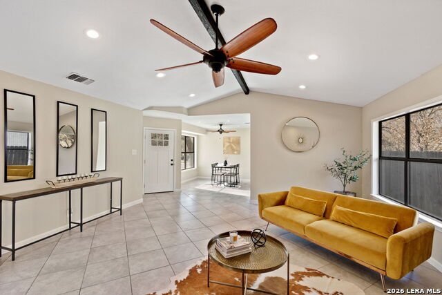 9807 Sugarloaf Dr Property Photo 5
