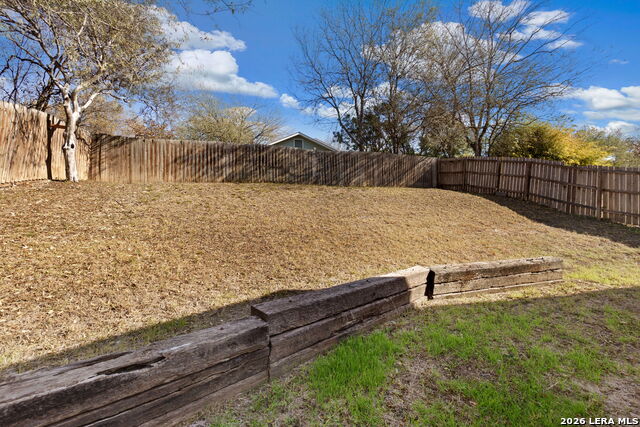 9807 Sugarloaf Dr Property Photo 22