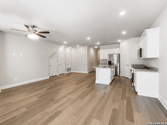 7142 Magnolia Crk Property Photo 5