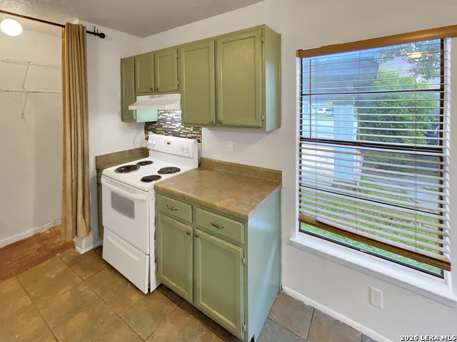 1315 Coldwater Property Photo 7