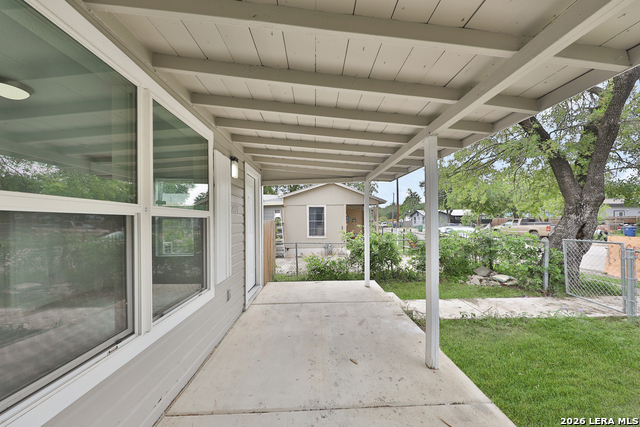 2721 Colima St Property Photo 3