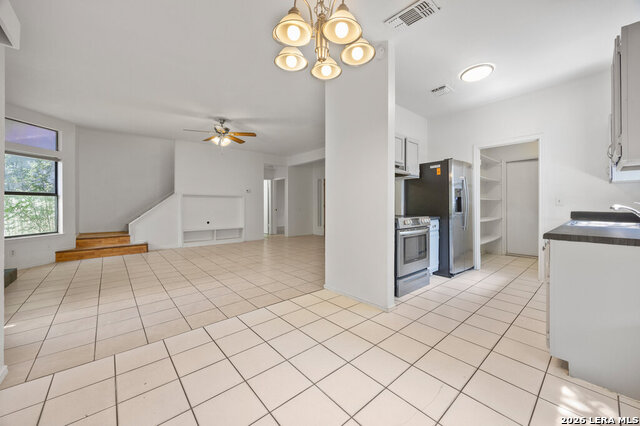 13171 Feather Ridge Dr Property Photo 6