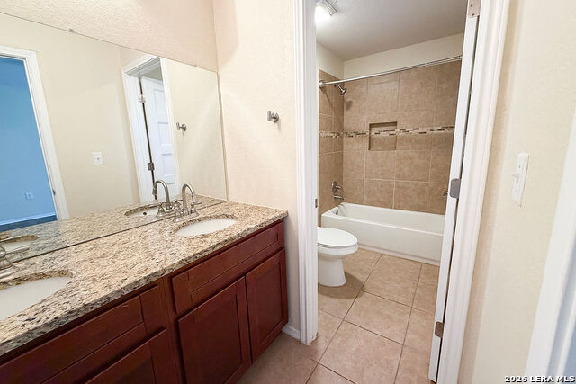 220 Hansford St Property Photo 18