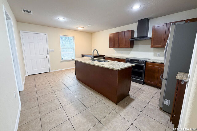 220 Hansford St Property Photo 24