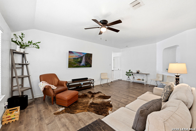 13524 Boothe Grv Property Photo 11