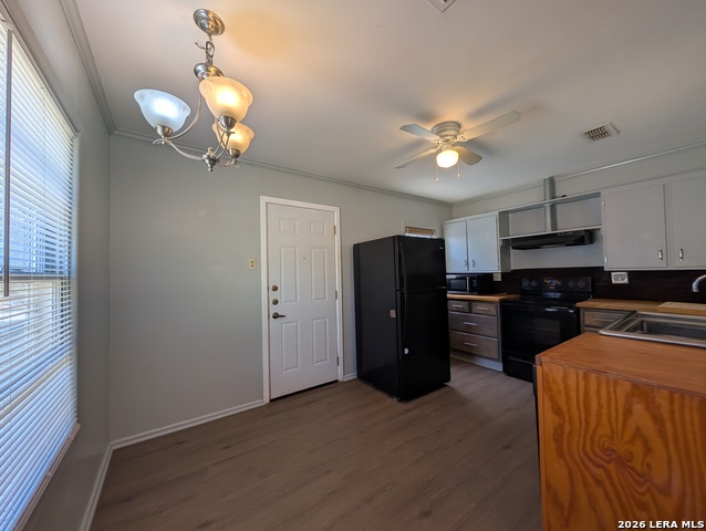 890 Josephine St Property Photo 7
