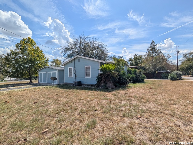 890 Josephine St Property Photo 30