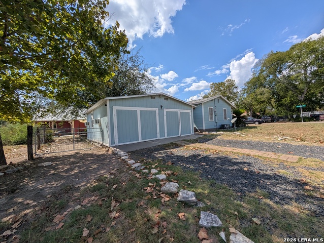 890 Josephine St Property Photo 31