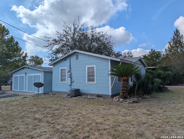 890 Josephine St Property Photo 47
