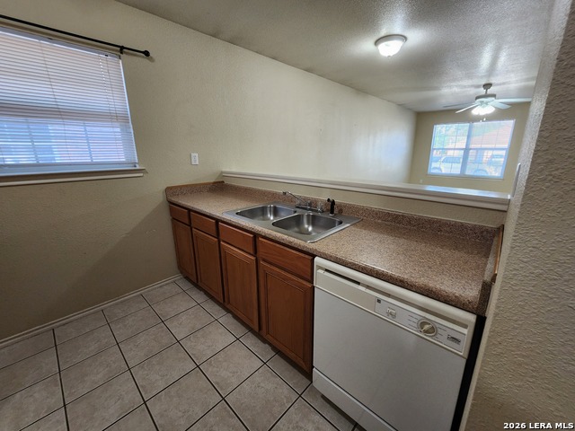 1146 Misty Acres Dr Property Photo 5