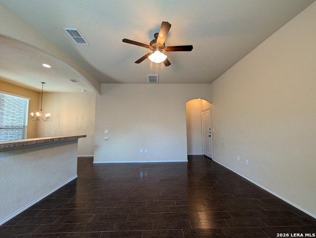 622 Creekside Cir Property Photo 3