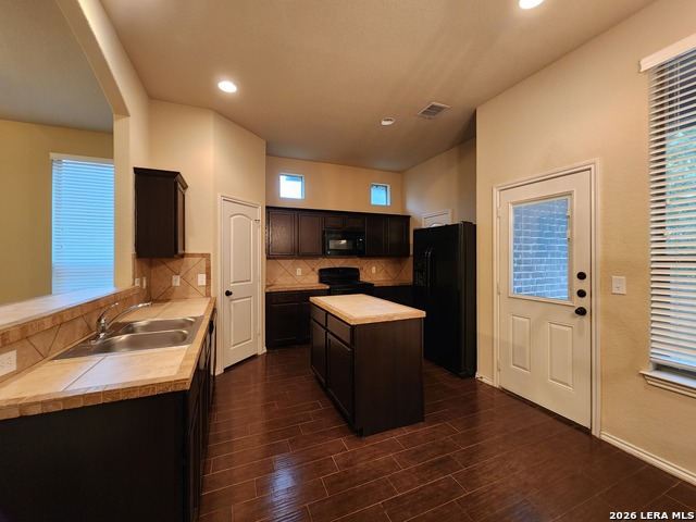 622 Creekside Cir Property Photo 9
