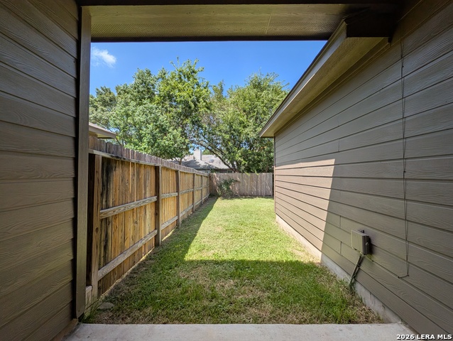 1211 Old Fm 306 Property Photo 20