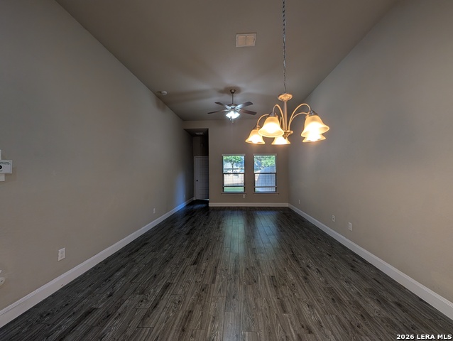 1209 Old Fm 306 Property Photo 2