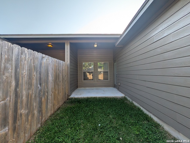 1209 Old Fm 306 Property Photo 22