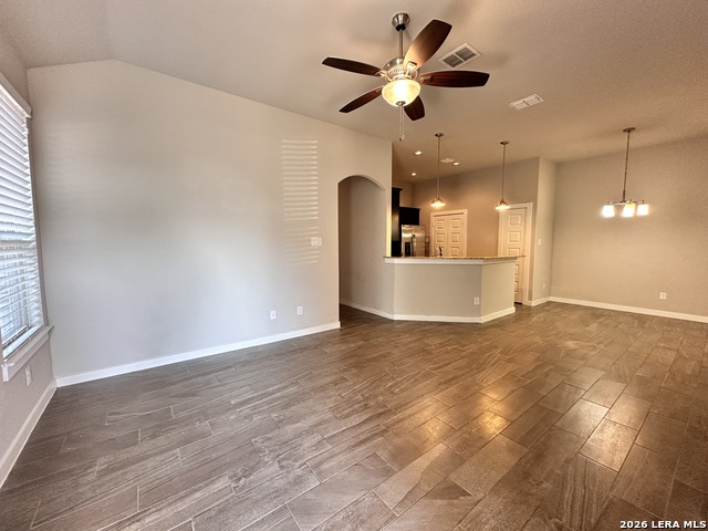 371 Creekside Curv Property Photo 3