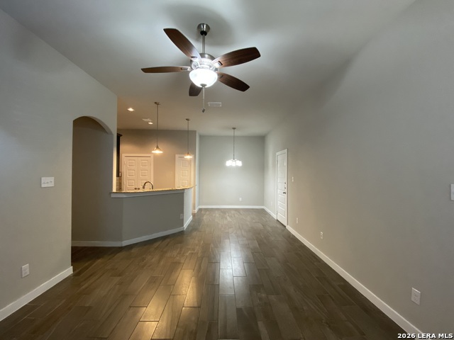 371 Creekside Curv Property Photo 4