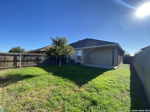 371 Creekside Curv Property Photo 18
