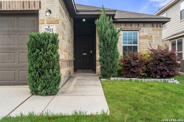 7911 Deepwell Dr Property Photo 4