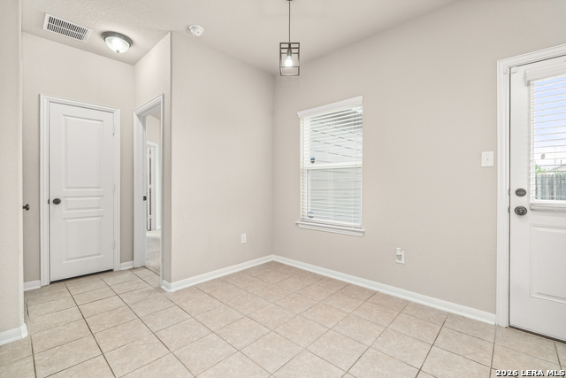 7911 Deepwell Dr Property Photo 9