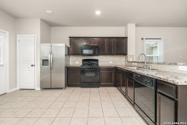 7911 Deepwell Dr Property Photo 15
