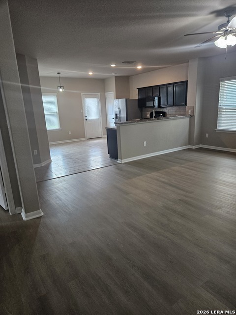 7911 Deepwell Dr Property Photo 20