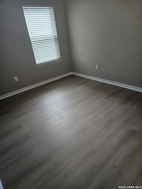 7911 Deepwell Dr Property Photo 23