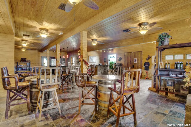 10207 E Us Highway 290 Property Photo 10