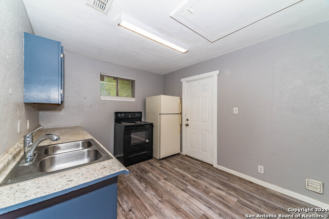 508 Bee St Property Photo 10