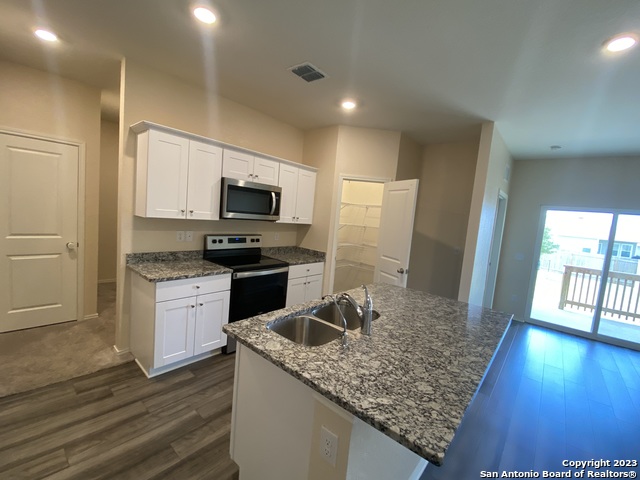 12510 Galatea Property Photo 6