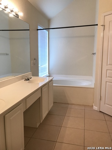 2520 Crested Heights Property Photo 8