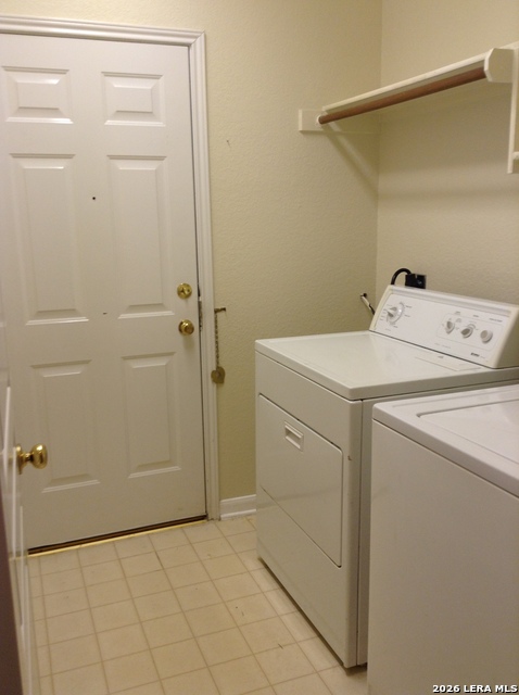 2520 Crested Heights Property Photo 13