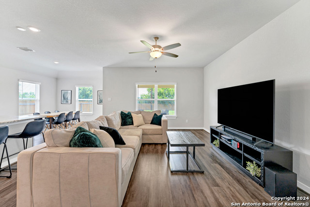 4323 W Vasquez Cir Property Photo 9