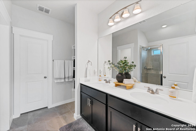4323 W Vasquez Cir Property Photo 16