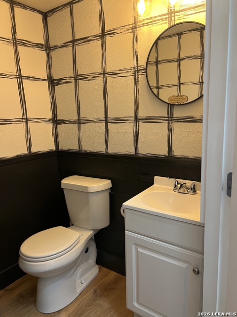 1109 S Main Property Photo 5