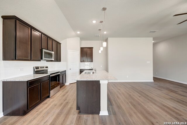 1032 Eagle Crossing Property Photo 5