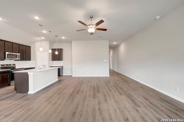 1032 Eagle Crossing Property Photo 7