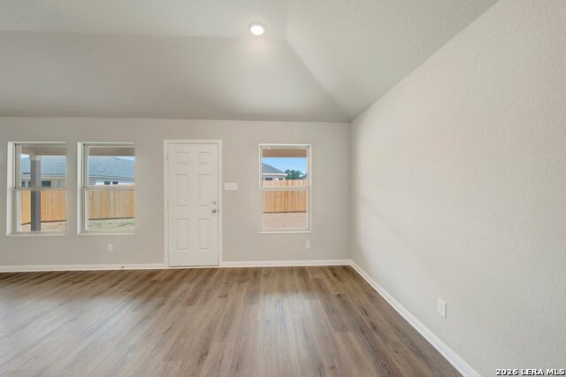 1032 Eagle Crossing Property Photo 13