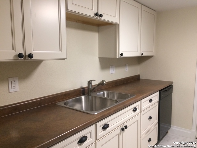 10515 Hillbrook Property Photo 10