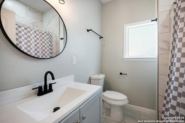 1116 Muncey Property Photo 12
