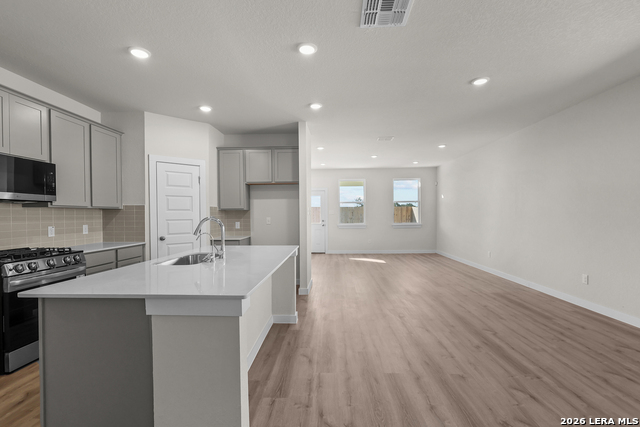 8412 Rocket View Property Photo 4