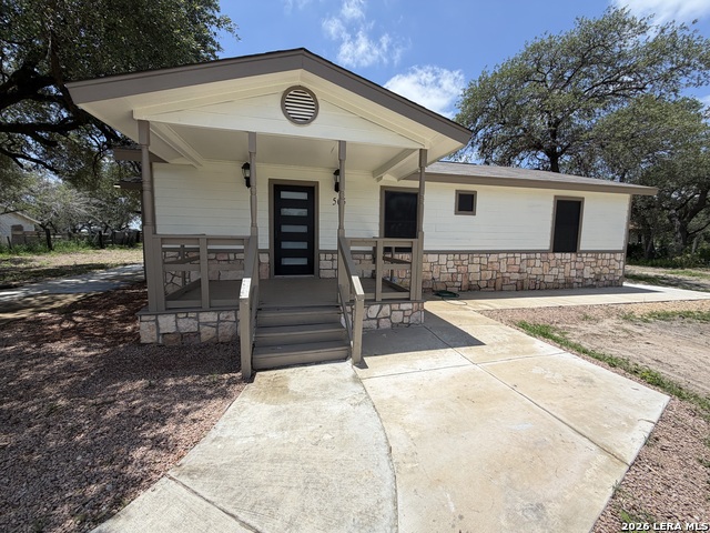 505 Nottingham Dr Property Photo 2