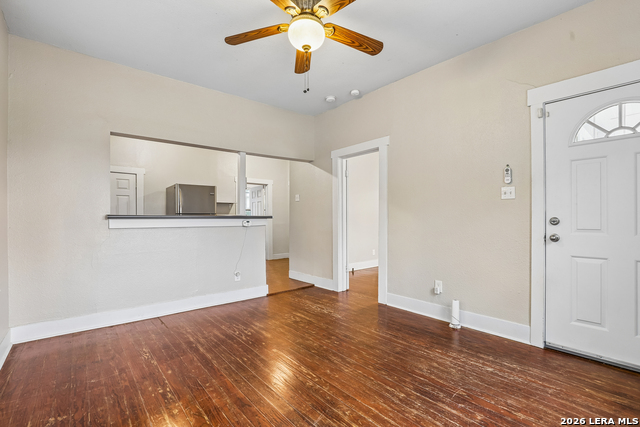 2310 N Sabinas St Property Photo 5