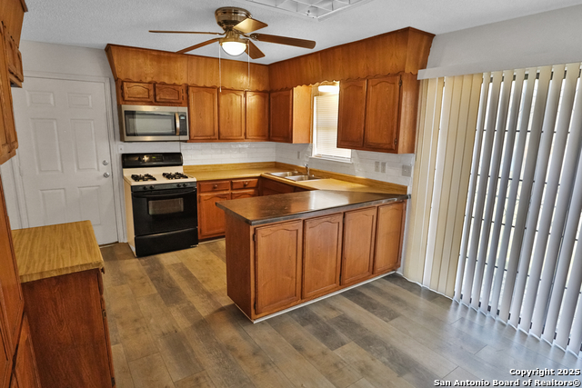 215 Birchwood Dr Property Photo 6
