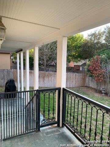 8763 Park Olympia Property Photo 16