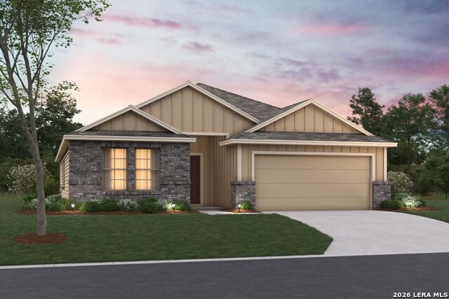 1024 Eagle Crossing Property Photo 1