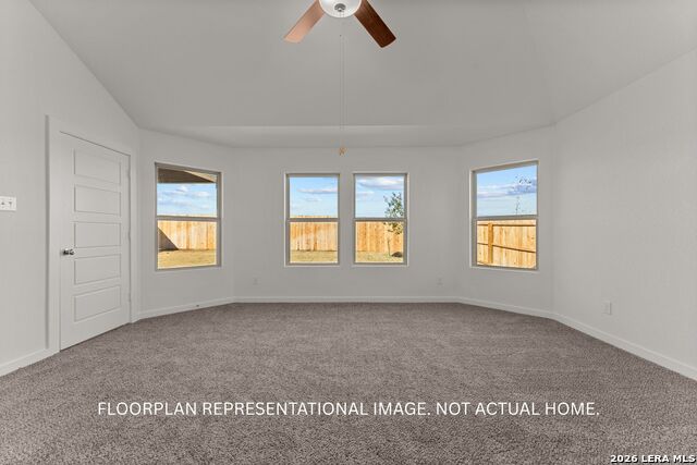 1024 Eagle Crossing Property Photo 11
