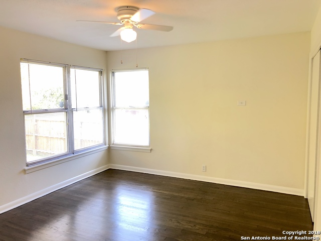 210 Laddie Pl Property Photo 7