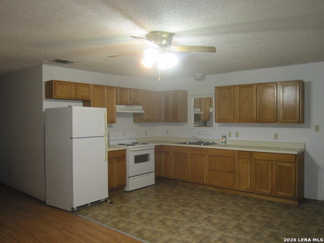2131 Forest Trail Property Photo 6