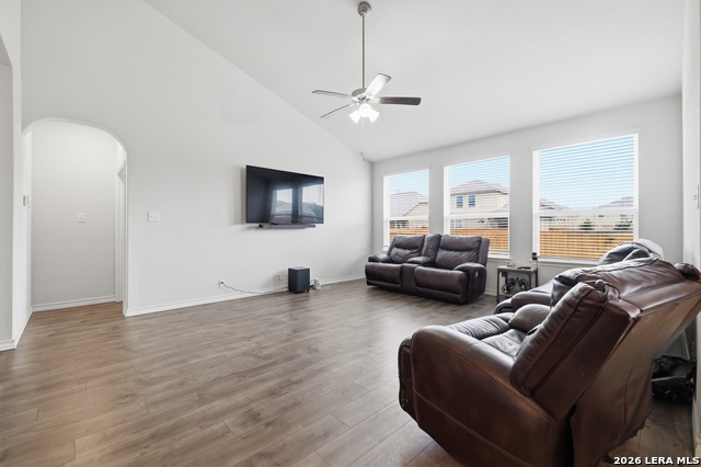 521 Amber Crk Property Photo 12